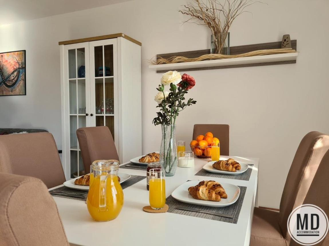 Apartment Valery プーラ エクステリア 写真