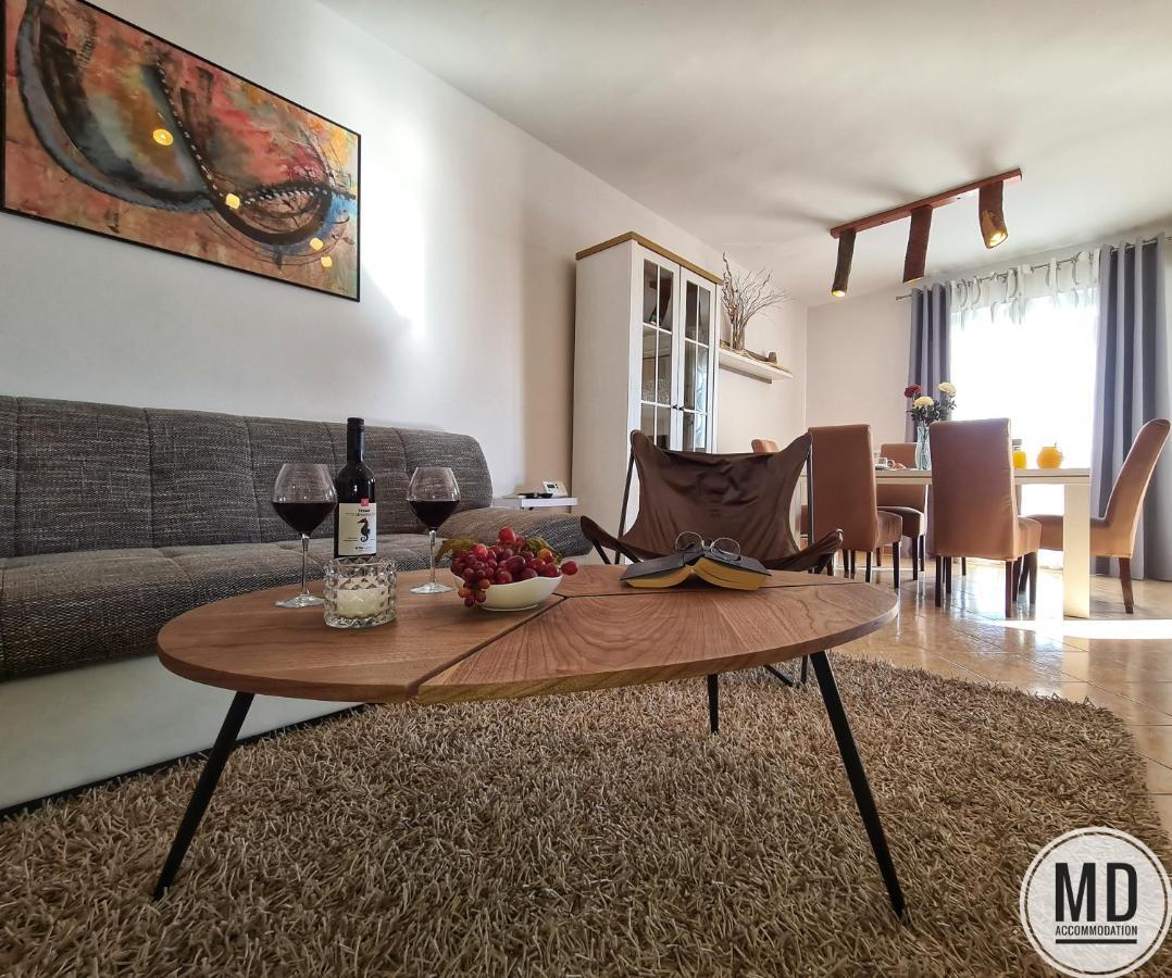 Apartment Valery プーラ エクステリア 写真